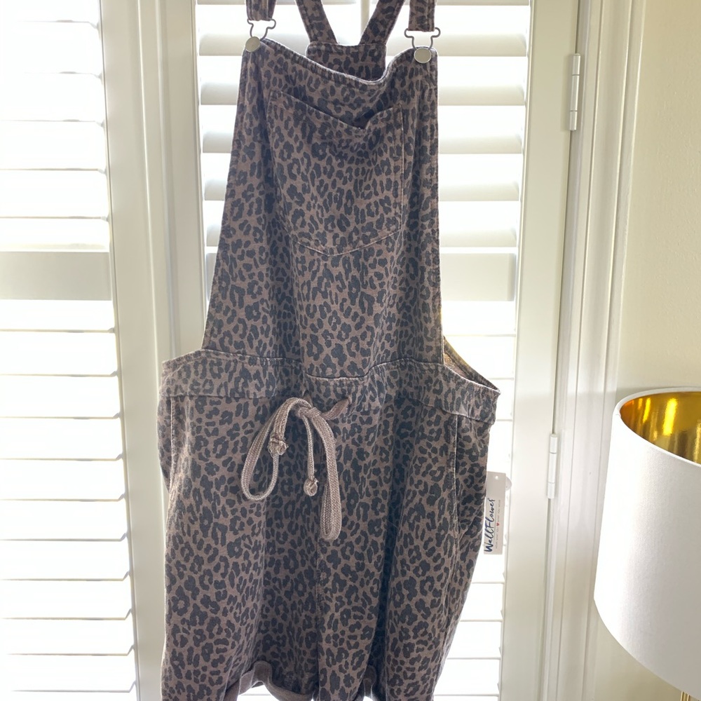 SUPER CUTE cheetah romper